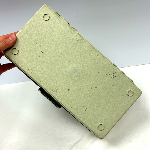 Vintage REBEL 510 retro fishing tackle box - Picture 5 of 8